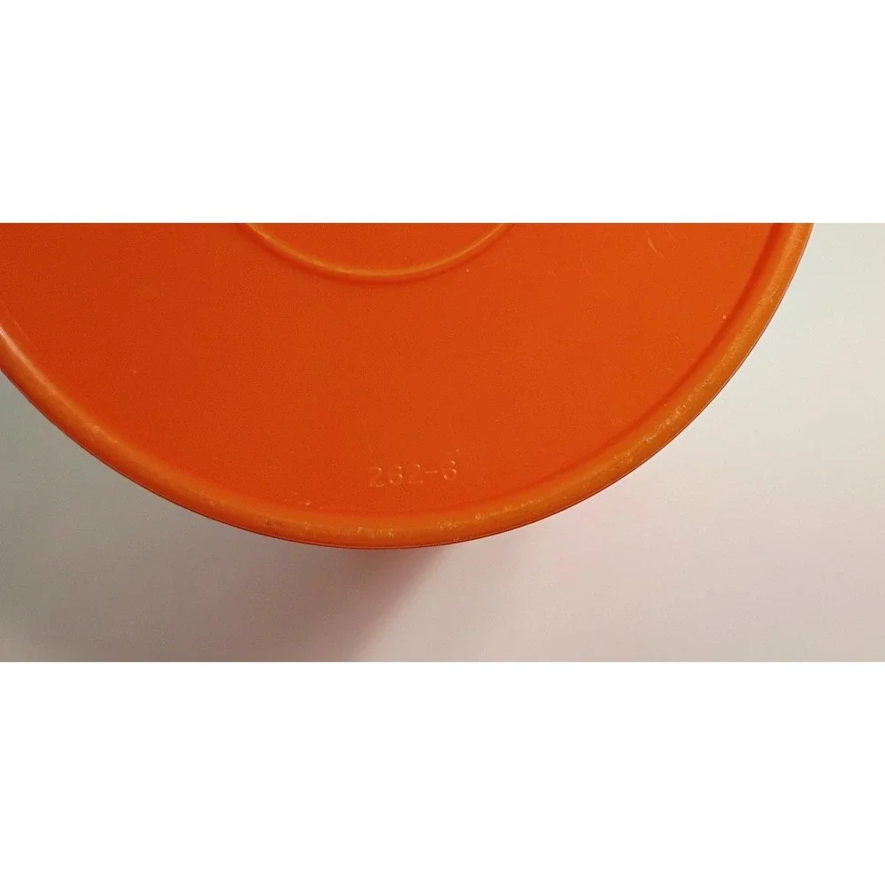 Vintage Tupperware Container 262-6 With Drink Lid 603-2 Pour Spout‎ Orange 8.5